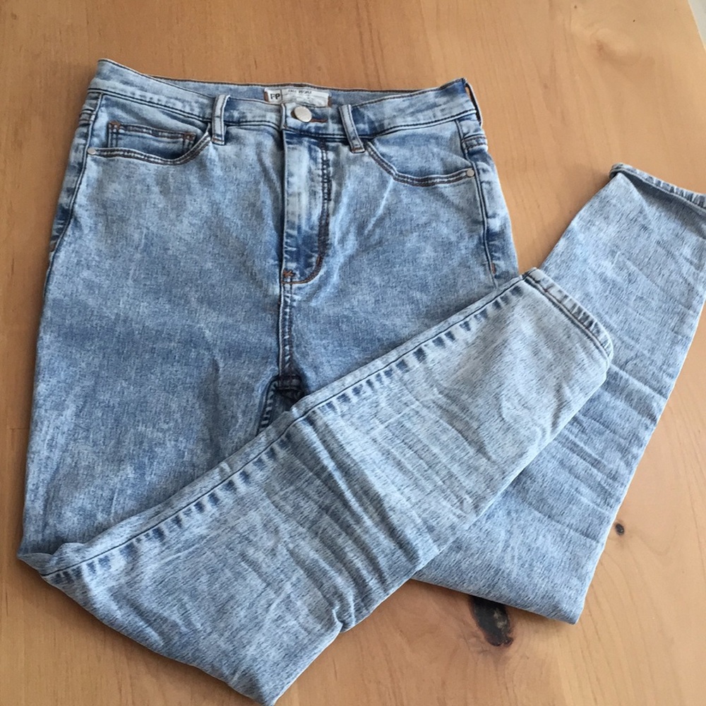 Free people acid wash high waist skinny jeans 28